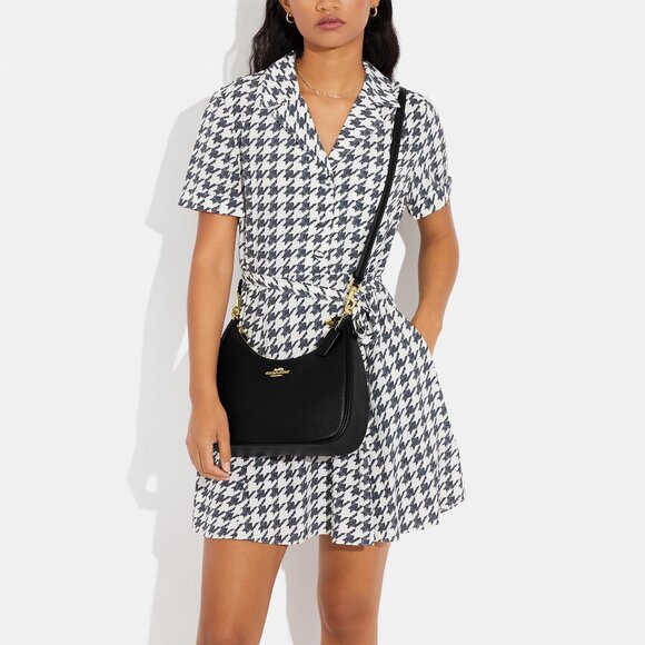 NEED GONE ASAP!!
COACH Teri Hobo Bag Black & Gold - Picture 1 of 8